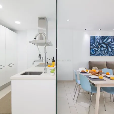Luxury Avilla Olas - Swimming Pool 85m Long - Garage Appartement *