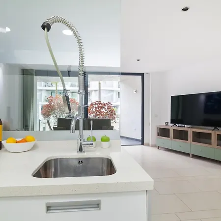 Luxury Avilla Olas - Swimming Pool 85m Long - Garage Appartement *
