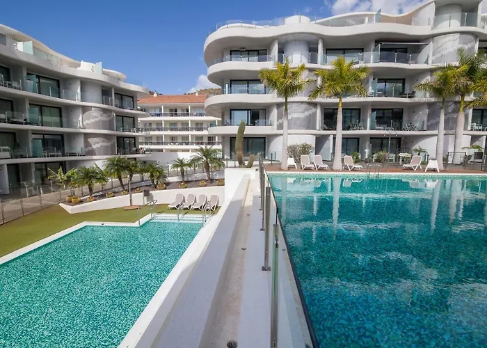 Luxury Avilla Olas * بالم مار