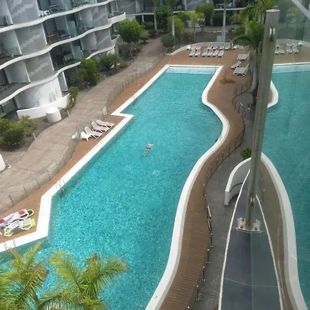 Luxury Avilla Olas - Swimming Pool 85m Long - Garage Apartament *